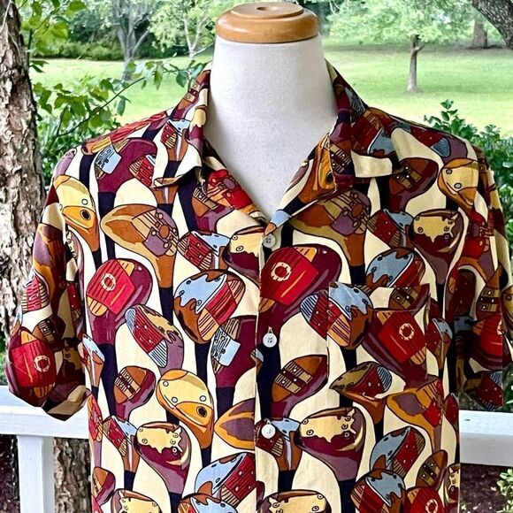 The Rowdy Gentleman “The Hawaiian Shirt” Golf Club Theme. Size Medium. - Picture 2 of 7